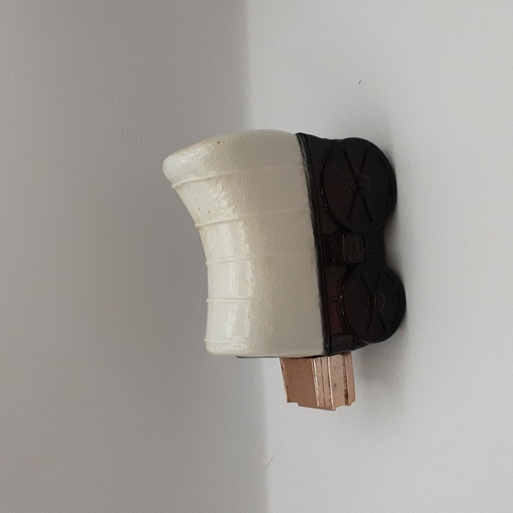 Vintage Avon Covered Wagon Cologne Bottle 4" X 4.5" - Picture 3 of 7